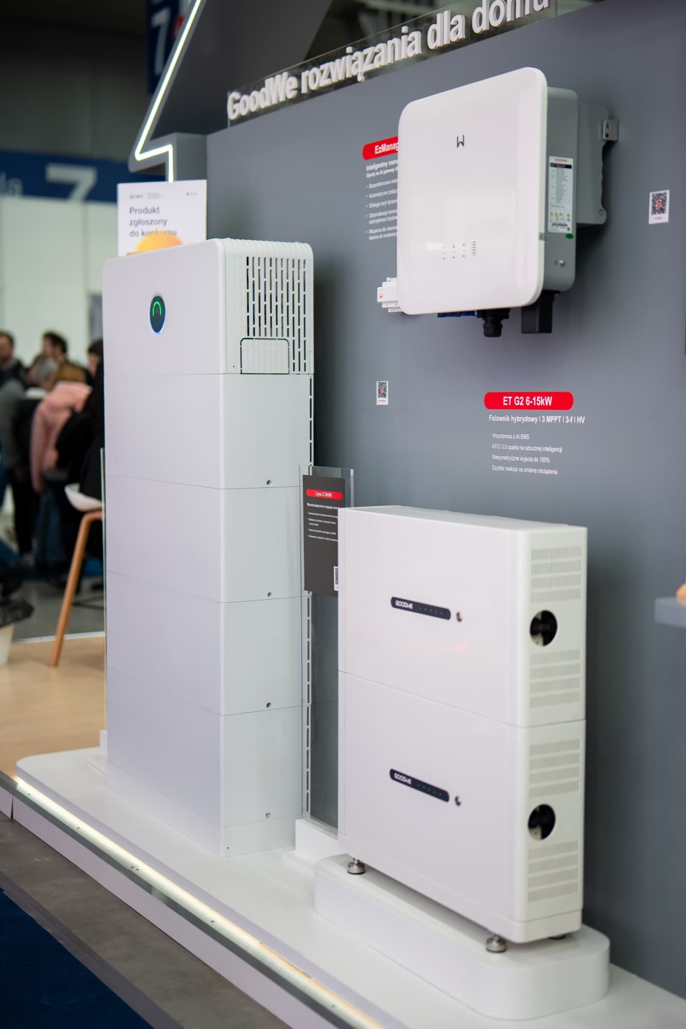 GoodWe ESA — świecący wskaźnik W na targach ENEX 2026